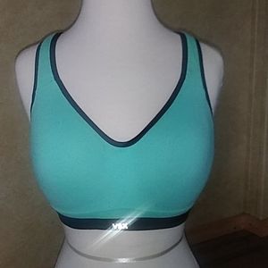Victoria's Secret Sports Bra 34 D